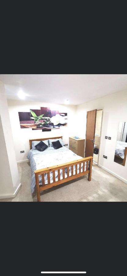 Sky Penthouse Apartment Bradford (West Yorkshire)
